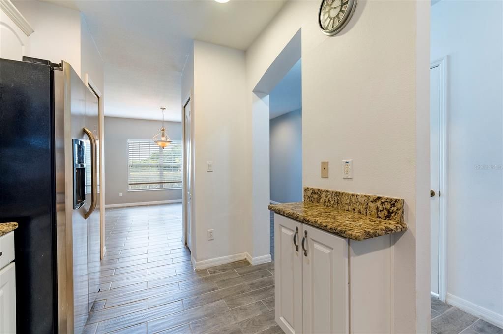 For Sale: $239,900 (2 beds, 2 baths, 1335 Square Feet)