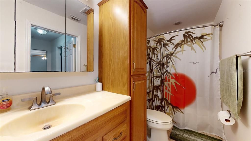 待售: $665,000 (3 贝兹, 2 浴室, 2066 平方英尺)