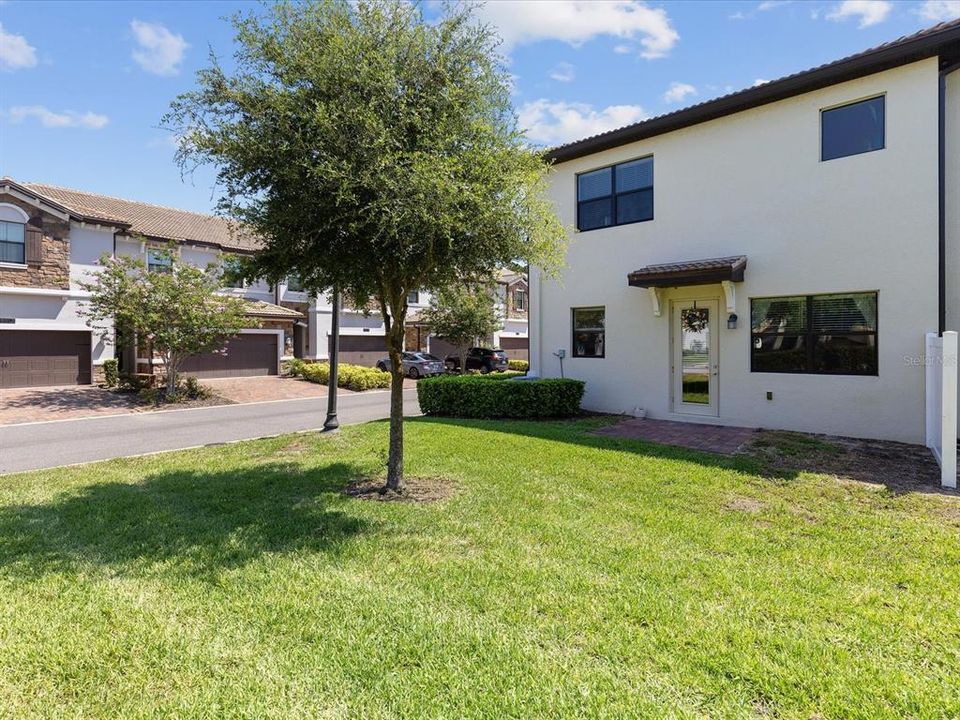 Active With Contract: $350,000 (3 beds, 2 baths, 2114 Square Feet)