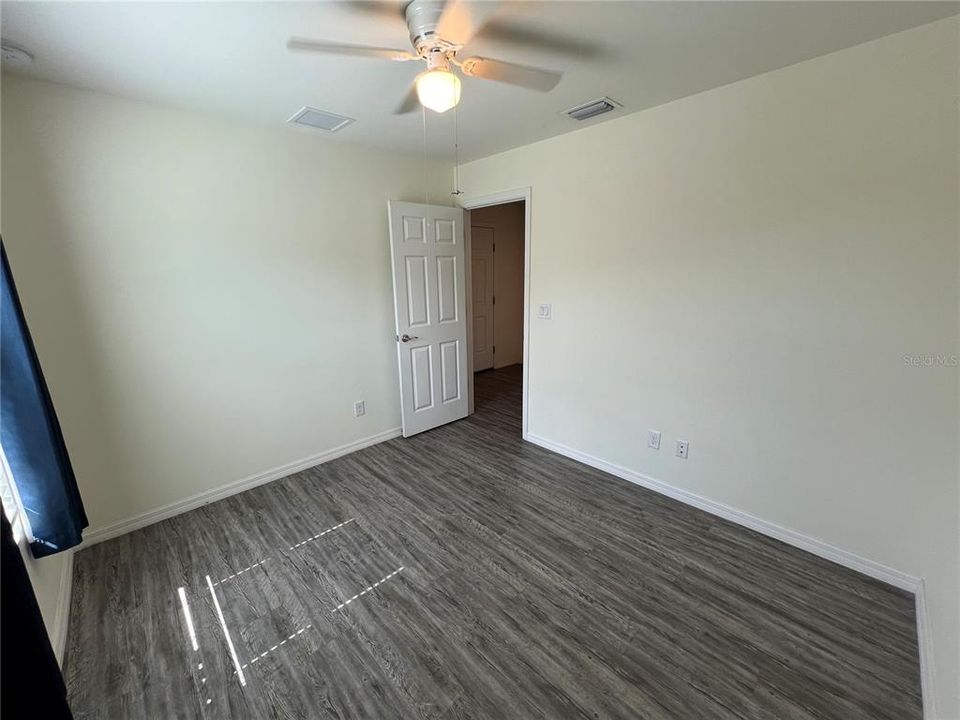 For Rent: $1,900 (3 beds, 2 baths, 1255 Square Feet)