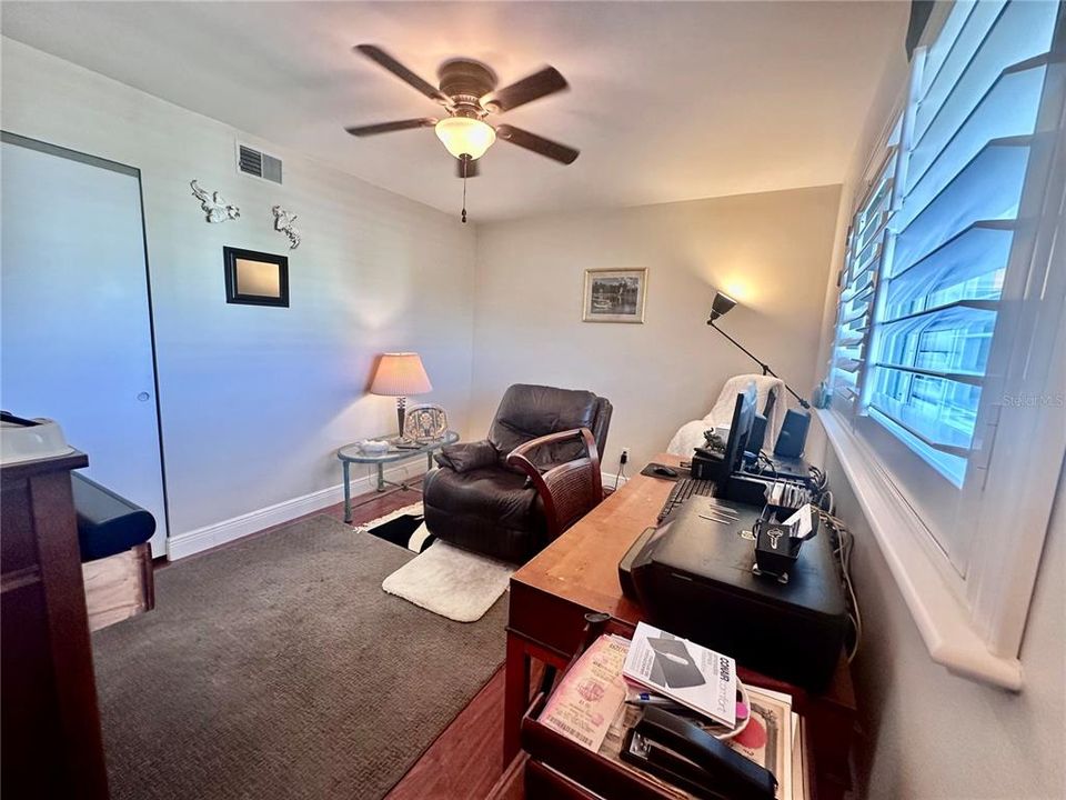 For Sale: $170,000 (2 beds, 2 baths, 1120 Square Feet)