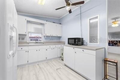 For Sale: $141,000 (2 beds, 2 baths, 910 Square Feet)