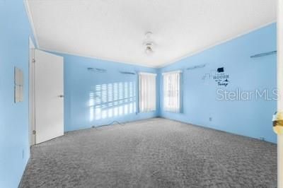 For Sale: $141,000 (2 beds, 2 baths, 910 Square Feet)