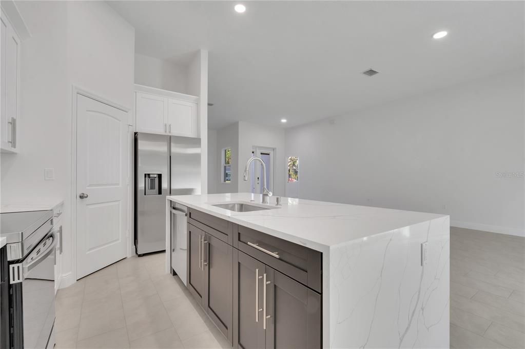 Active With Contract: $459,000 (4 beds, 3 baths, 2170 Square Feet)