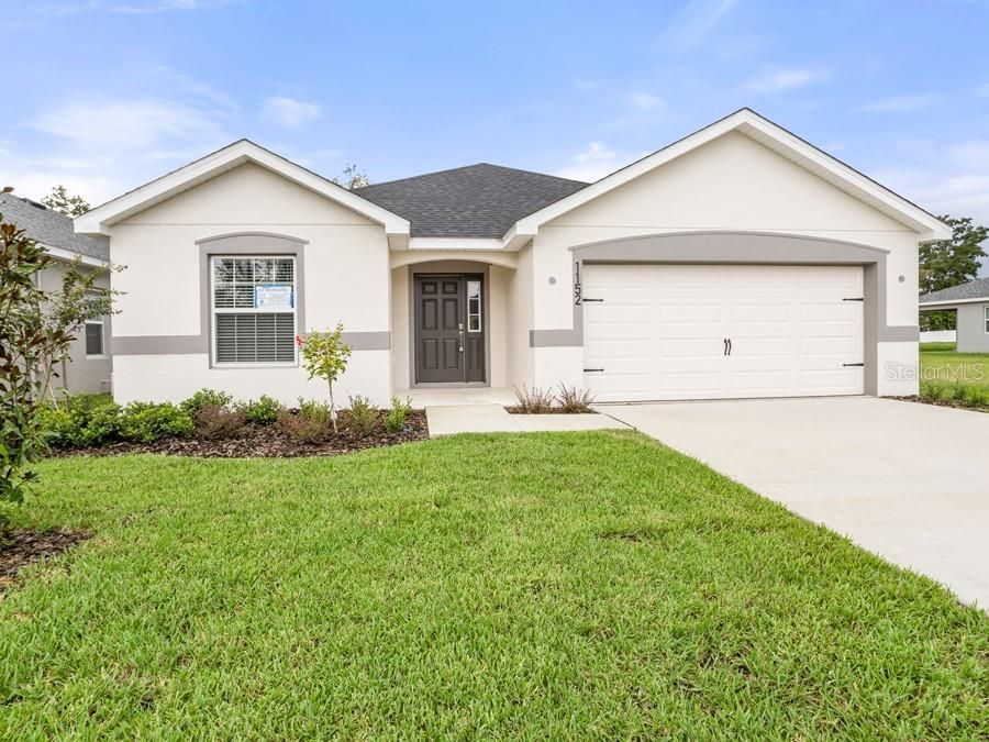 Active With Contract: $368,900 (4 beds, 2 baths, 2005 Square Feet)