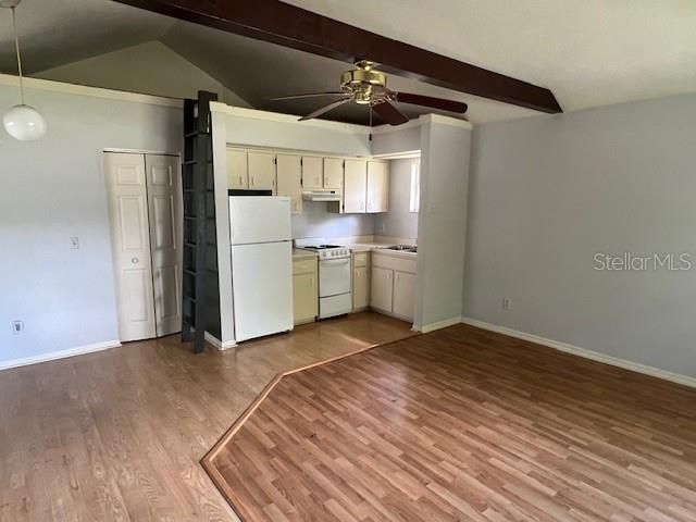 Recently Rented: $850 (0 beds, 1 baths, 432 Square Feet)