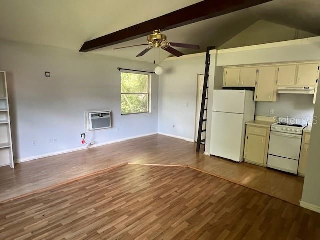 Recently Rented: $850 (0 beds, 1 baths, 432 Square Feet)