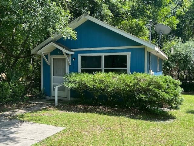 Recently Rented: $850 (0 beds, 1 baths, 432 Square Feet)