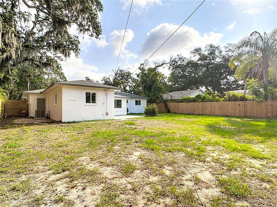 Active With Contract: $499,900 (3 beds, 2 baths, 1319 Square Feet)