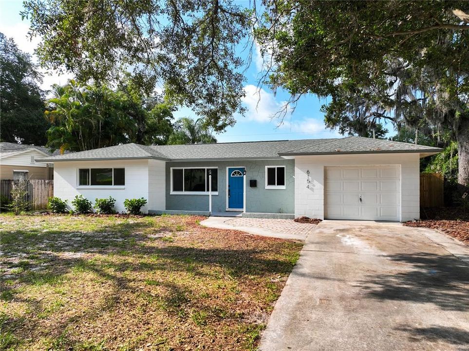 Active With Contract: $499,900 (3 beds, 2 baths, 1319 Square Feet)