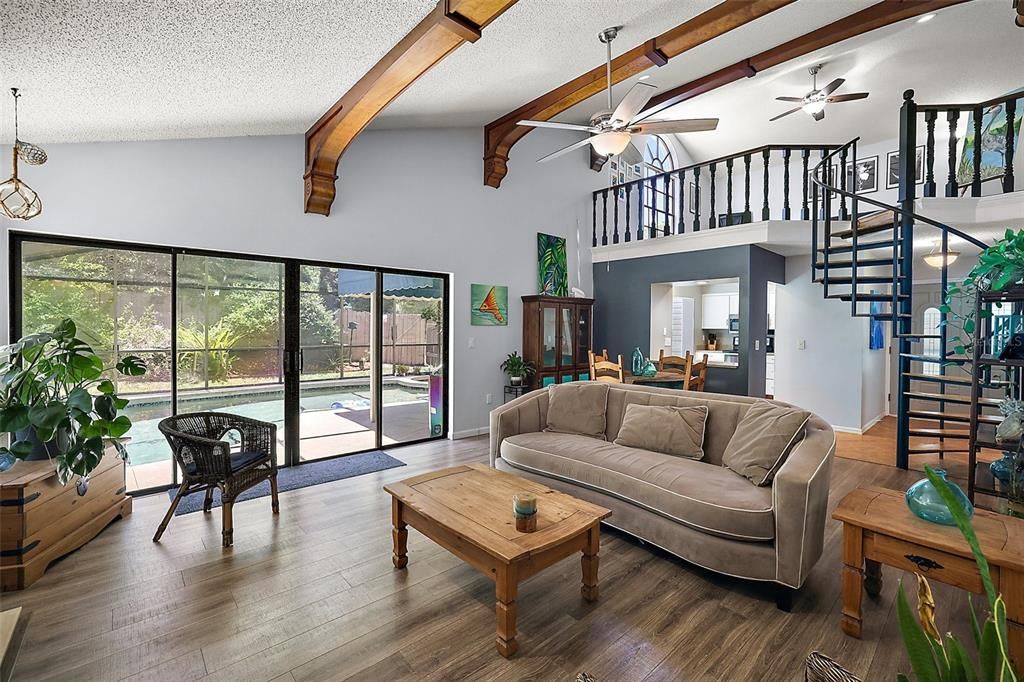 Active With Contract: $349,900 (2 beds, 2 baths, 1532 Square Feet)