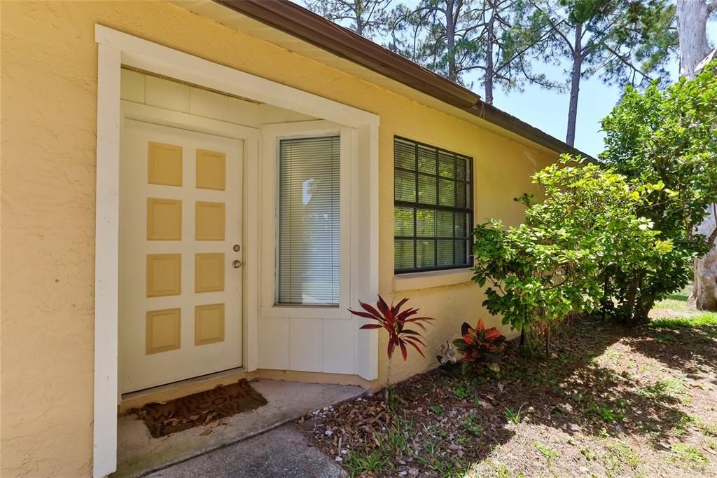 Recently Sold: $275,000 (2 beds, 2 baths, 1095 Square Feet)