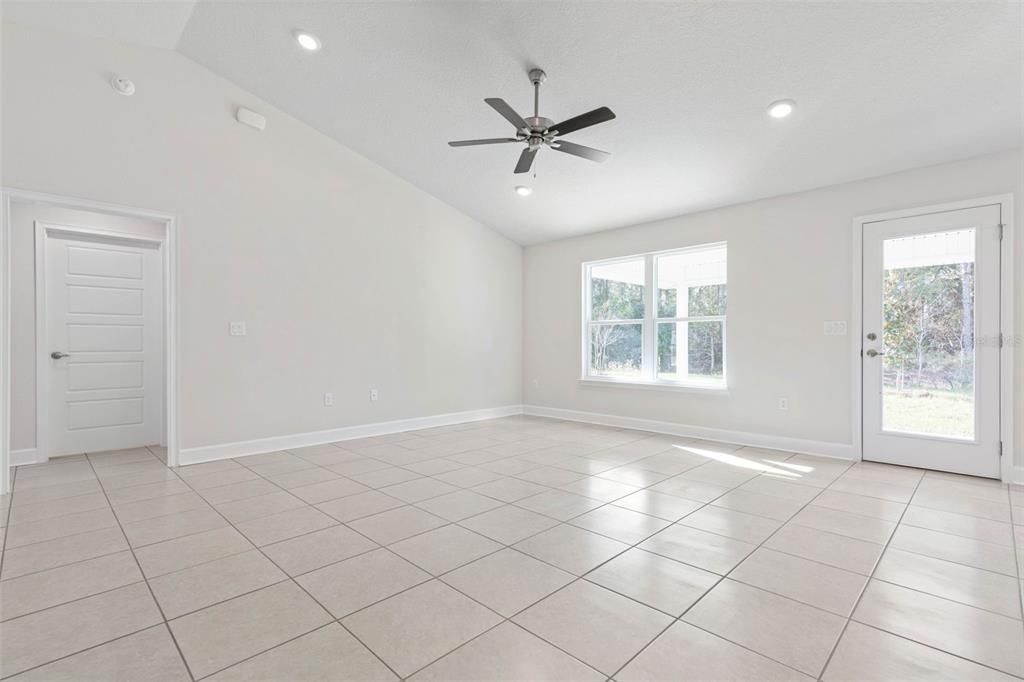 Active With Contract: $360,400 (4 beds, 2 baths, 1755 Square Feet)