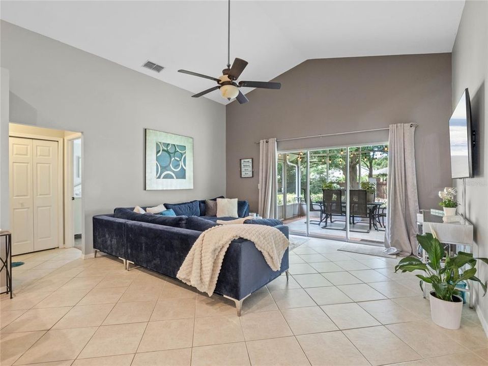 For Sale: $549,900 (3 beds, 2 baths, 1773 Square Feet)