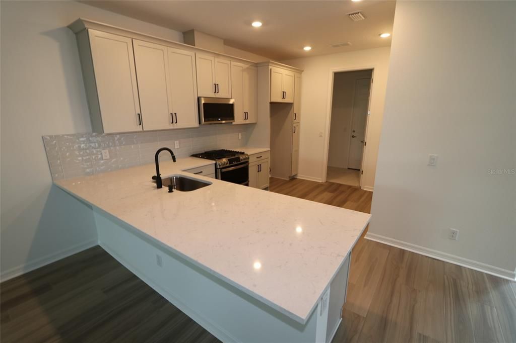 For Sale: $419,999 (2 beds, 2 baths, 1452 Square Feet)