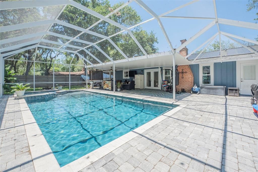 Active With Contract: $469,000 (3 beds, 2 baths, 1800 Square Feet)