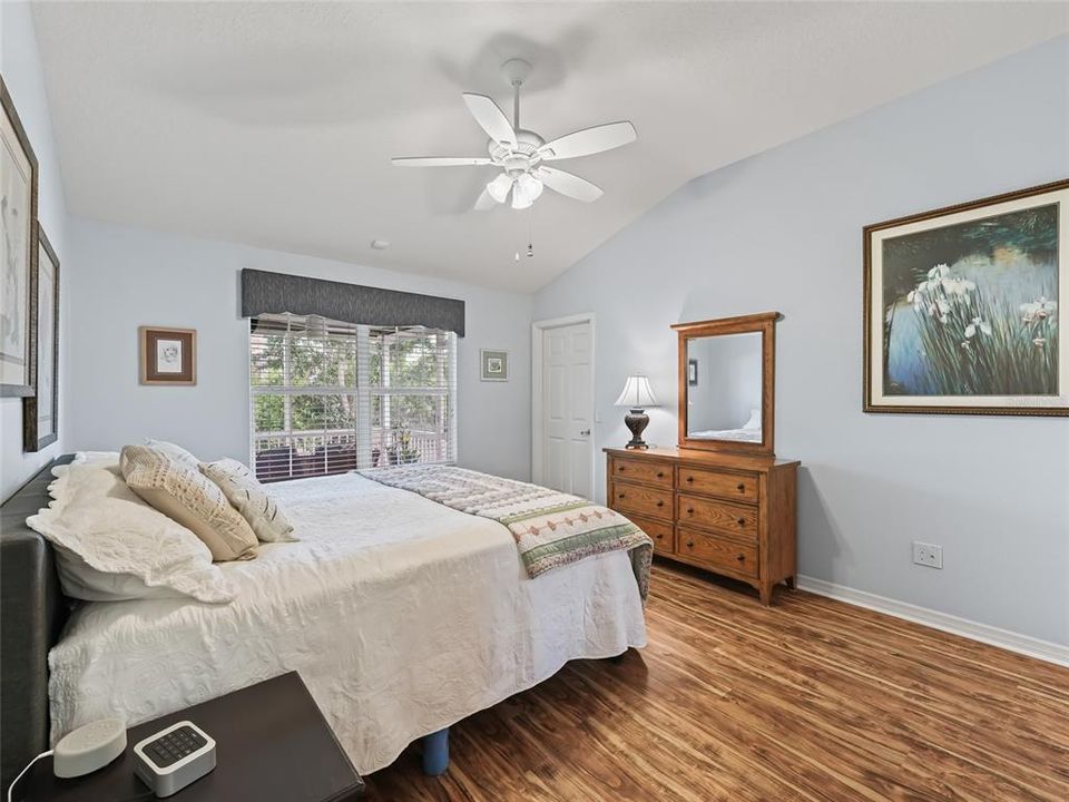 Active With Contract: $425,000 (3 beds, 2 baths, 1598 Square Feet)