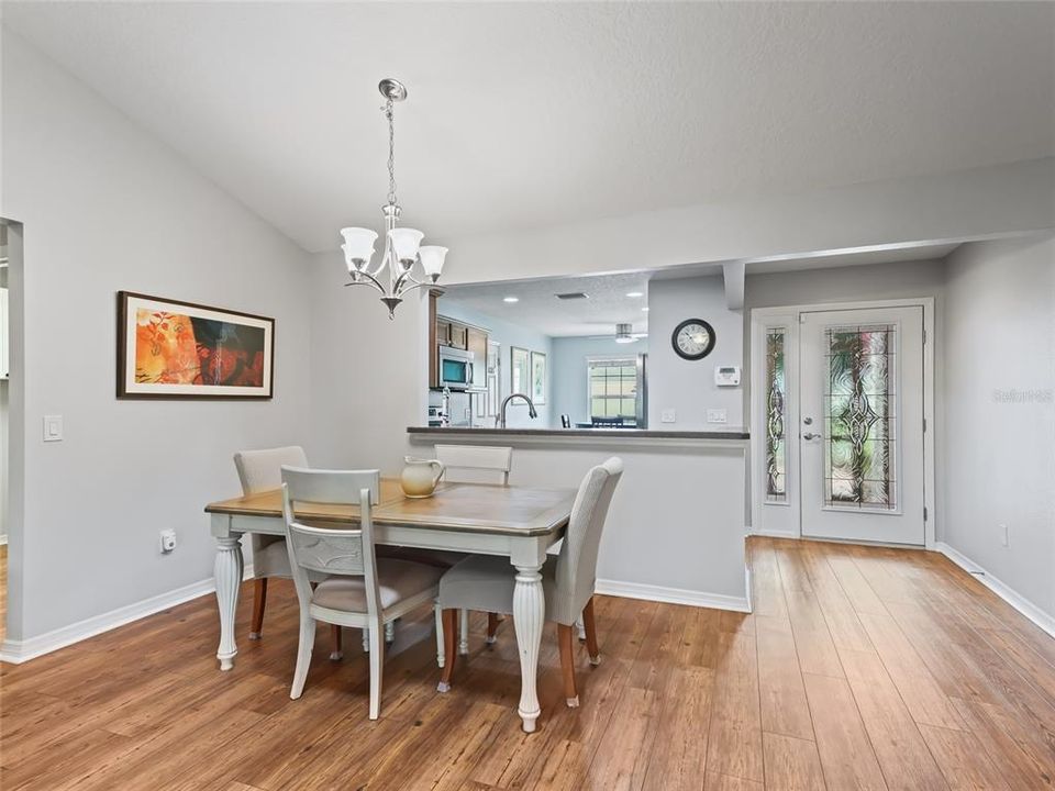 Active With Contract: $425,000 (3 beds, 2 baths, 1598 Square Feet)