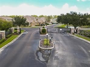 Active With Contract: $1,750 (2 beds, 2 baths, 1136 Square Feet)