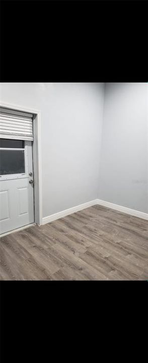 For Rent: $1,200 (1 beds, 1 baths, 2344 Square Feet)