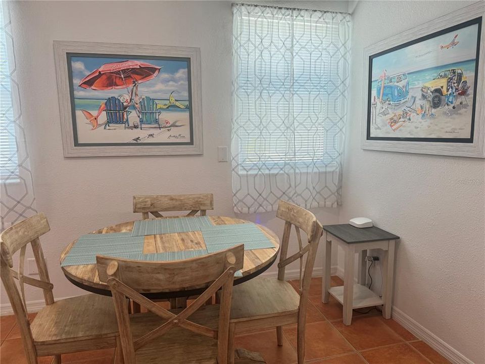 Vendido Recientemente: $324,999 (2 camas, 1 baños, 935 Pies cuadrados)