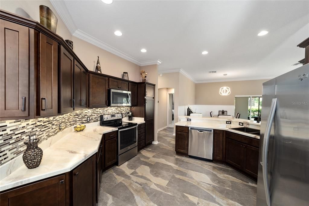 Tile Backsplash with Under Cabinet Lighting