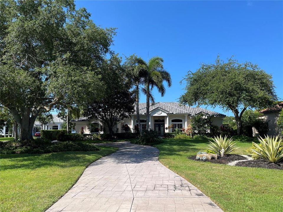 Recently Sold: $1,280,000 (3 beds, 3 baths, 3048 Square Feet)