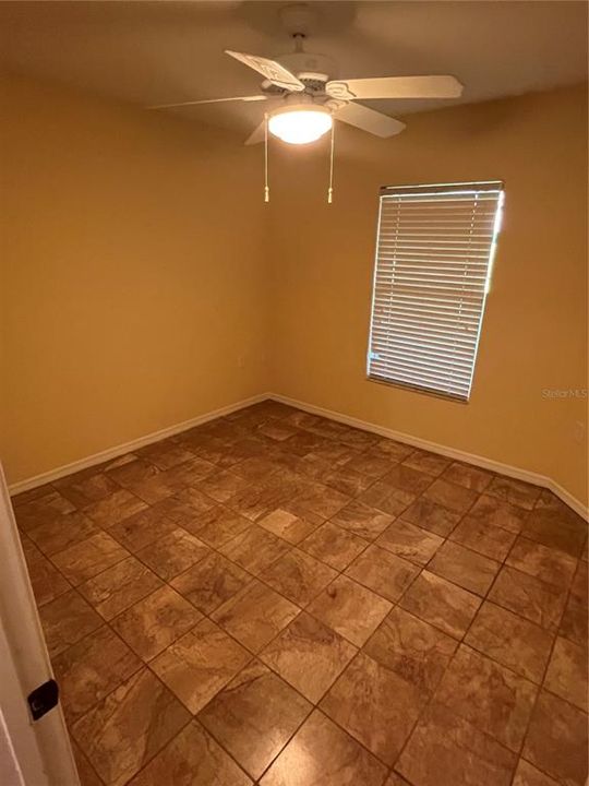 For Rent: $1,400 (2 beds, 2 baths, 951 Square Feet)