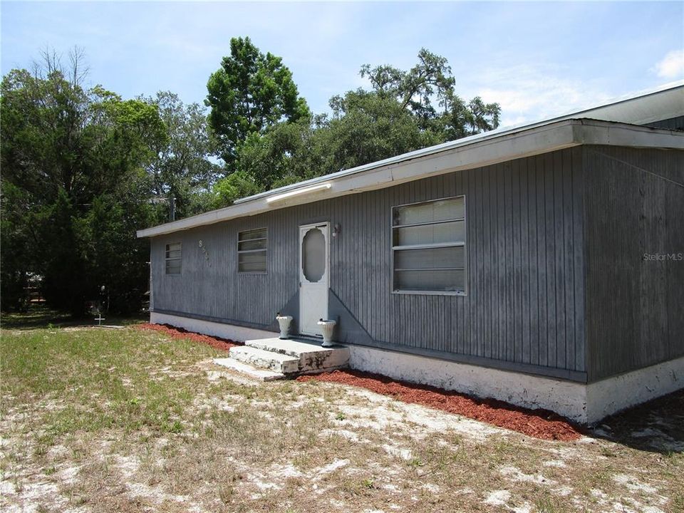 For Sale: $199,900 (3 beds, 2 baths, 1104 Square Feet)