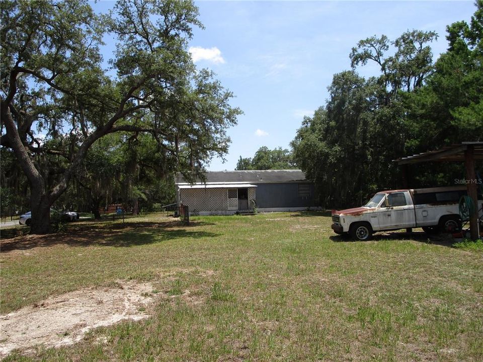 For Sale: $199,900 (3 beds, 2 baths, 1104 Square Feet)