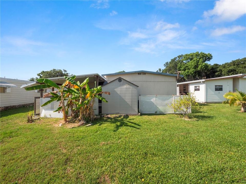 For Sale: $139,900 (2 beds, 2 baths, 1104 Square Feet)