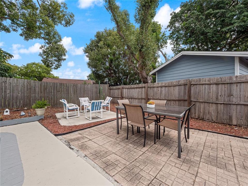 For Sale: $380,000 (4 beds, 2 baths, 1649 Square Feet)