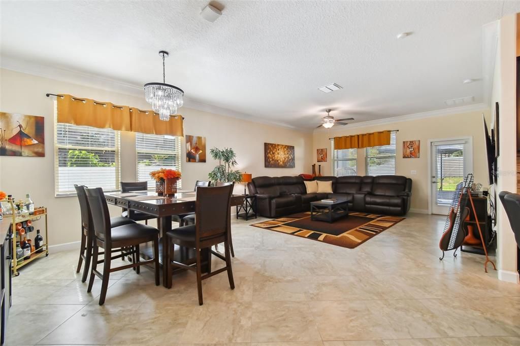 Dining room/family room