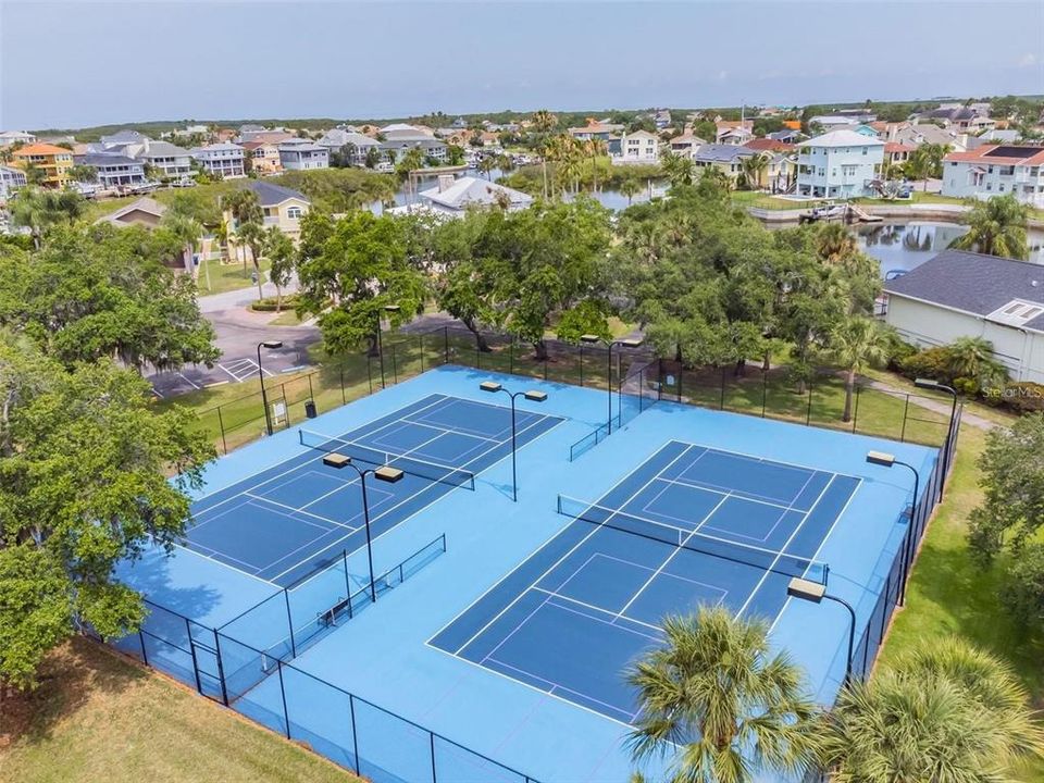 Waterfront clubhouse - tennis/ pickleball courts