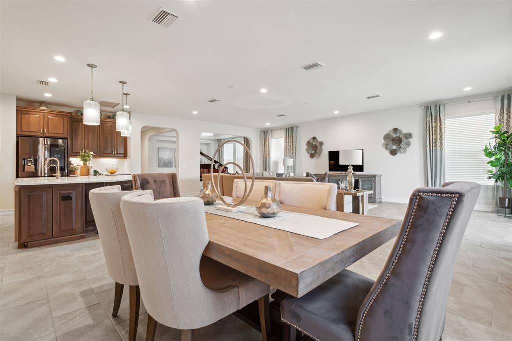 Active With Contract: $850,000 (5 beds, 4 baths, 3852 Square Feet)