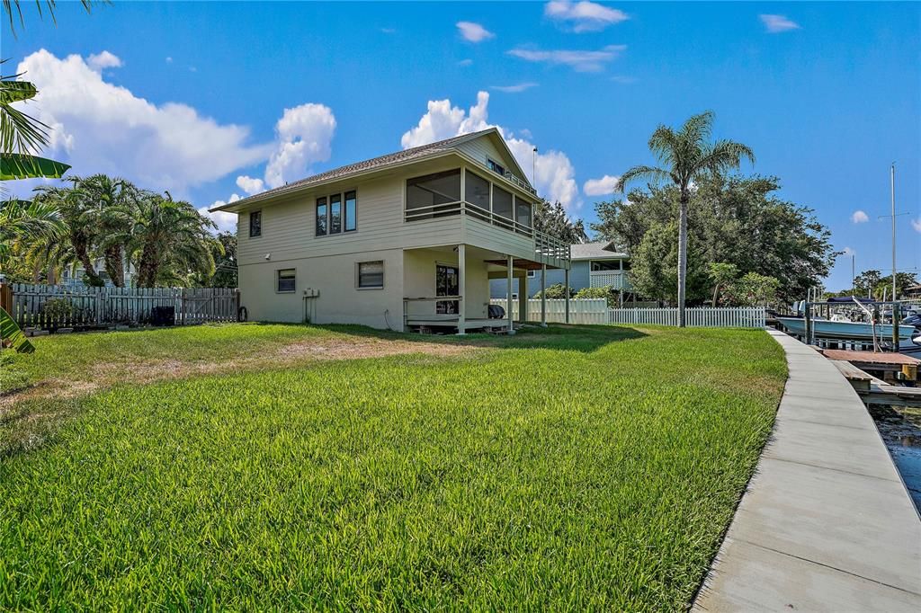 Recently Sold: $775,000 (2 beds, 2 baths, 1804 Square Feet)