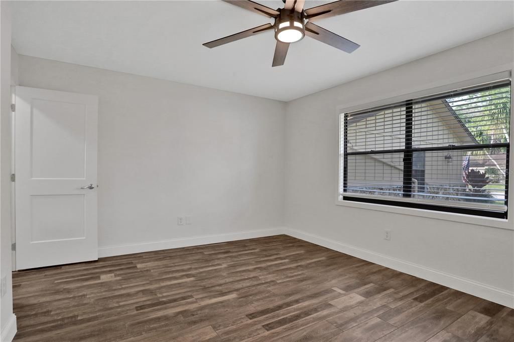 Active With Contract: $325,000 (3 beds, 2 baths, 1493 Square Feet)