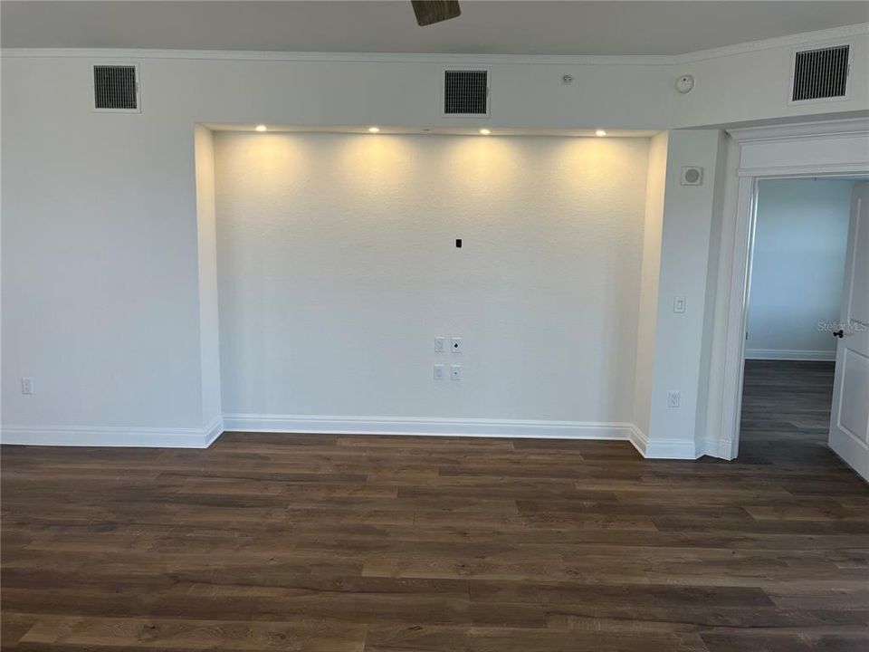 Alcove for TV in Living room