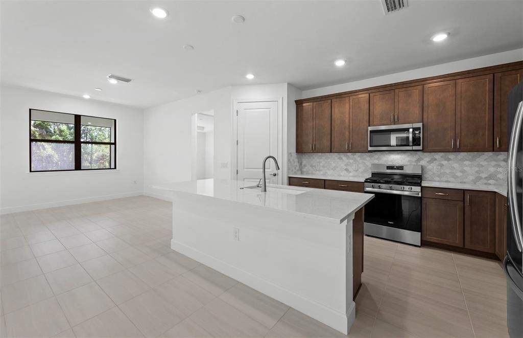 For Sale: $478,830 (3 beds, 2 baths, 2185 Square Feet)