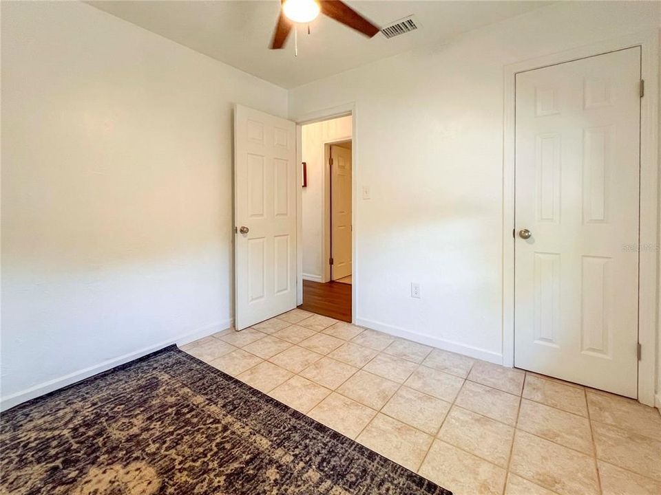 Active With Contract: $2,150 (3 beds, 1 baths, 1202 Square Feet)