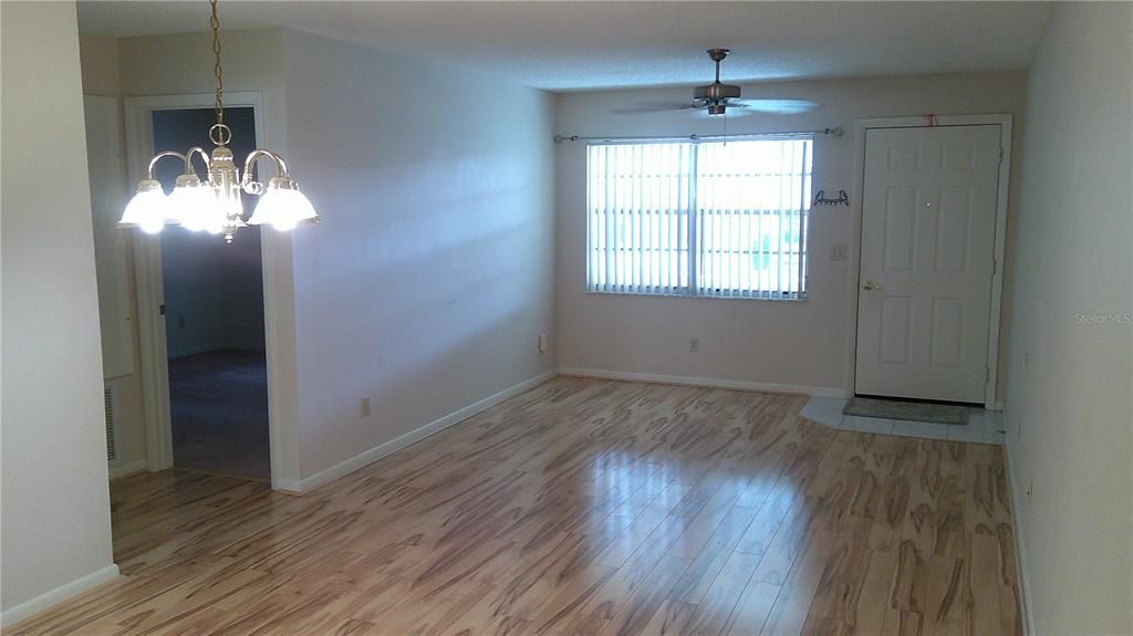 For Sale: $145,000 (2 beds, 2 baths, 1258 Square Feet)