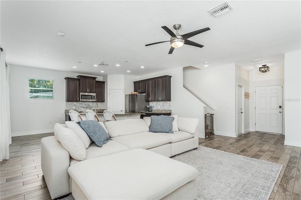 Active With Contract: $610,000 (4 beds, 2 baths, 1868 Square Feet)