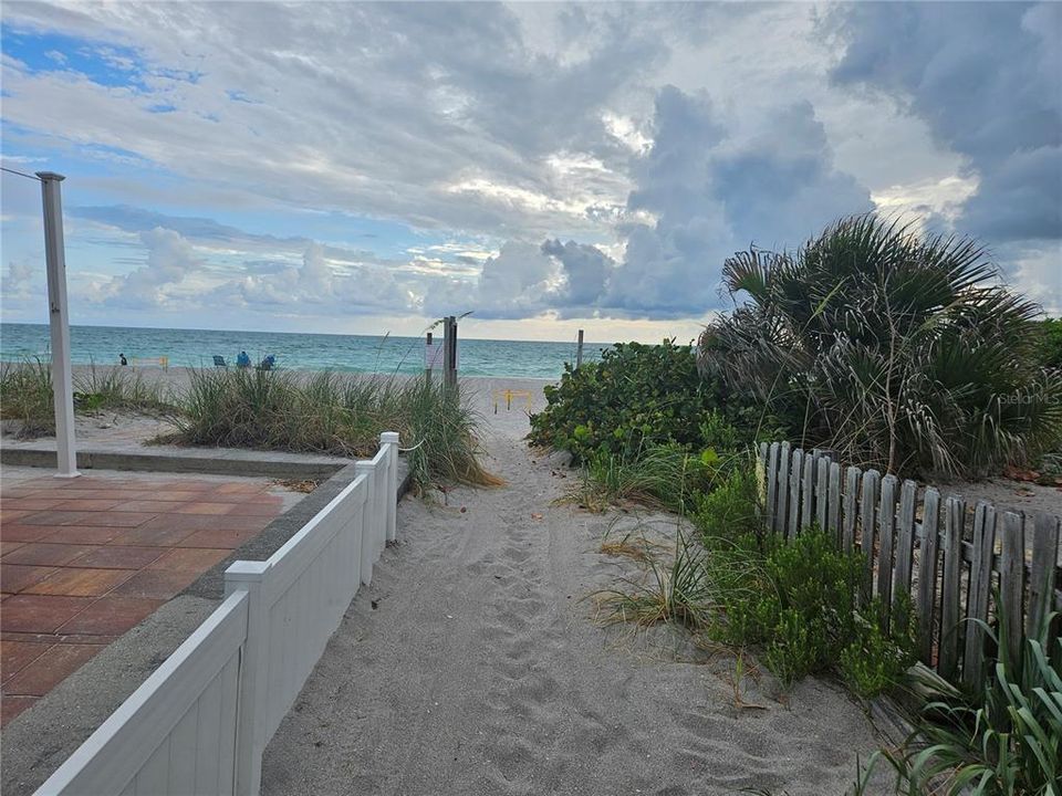 Easement to Beach