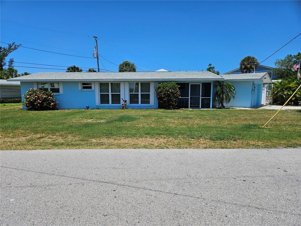 For Sale: $748,000 (2 beds, 2 baths, 1285 Square Feet)