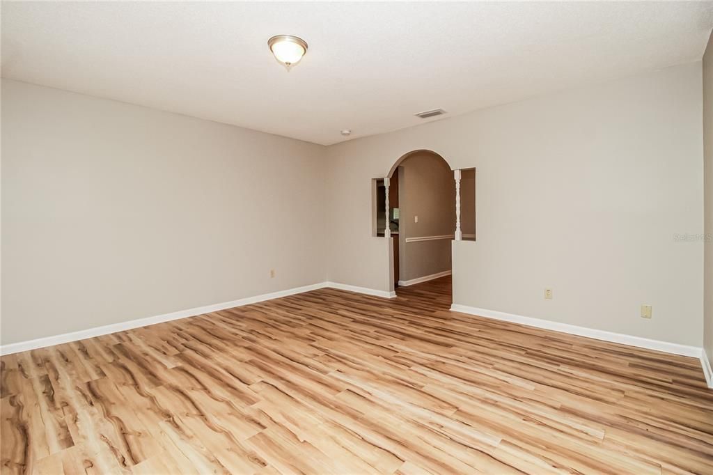 For Rent: $2,055 (3 beds, 2 baths, 1328 Square Feet)