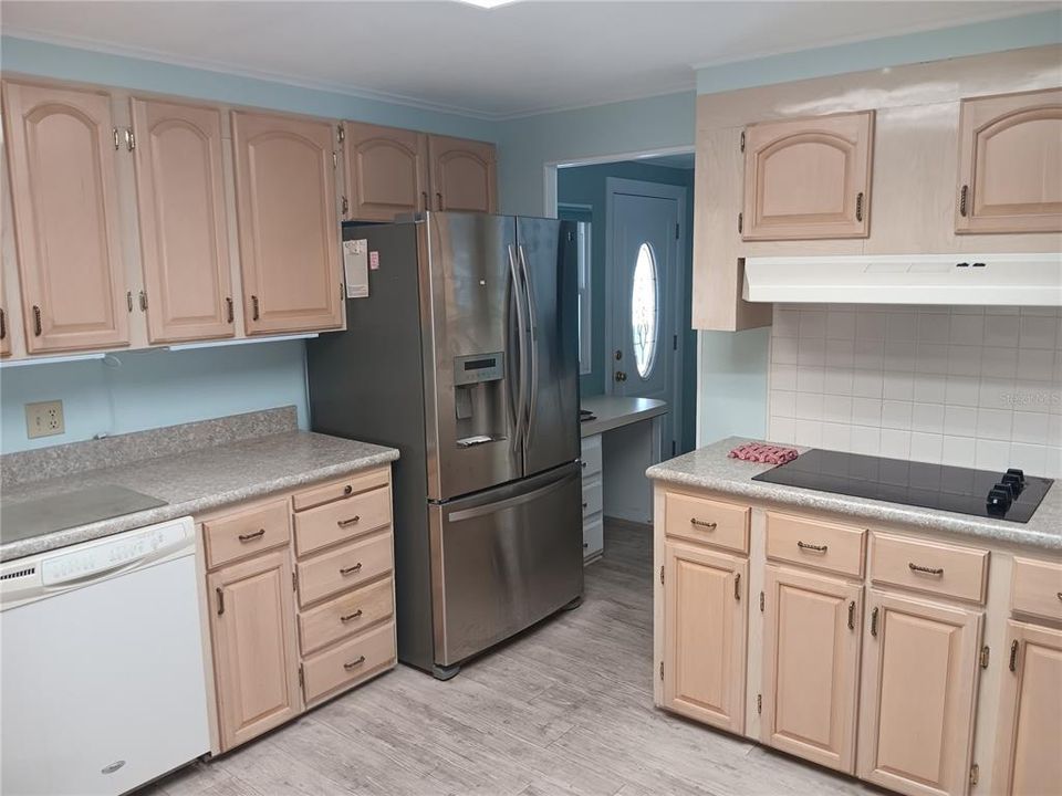 For Sale: $307,000 (3 beds, 2 baths, 1848 Square Feet)