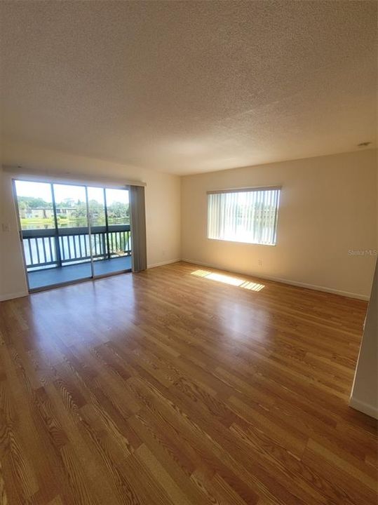 For Rent: $1,675 (1 beds, 1 baths, 710 Square Feet)