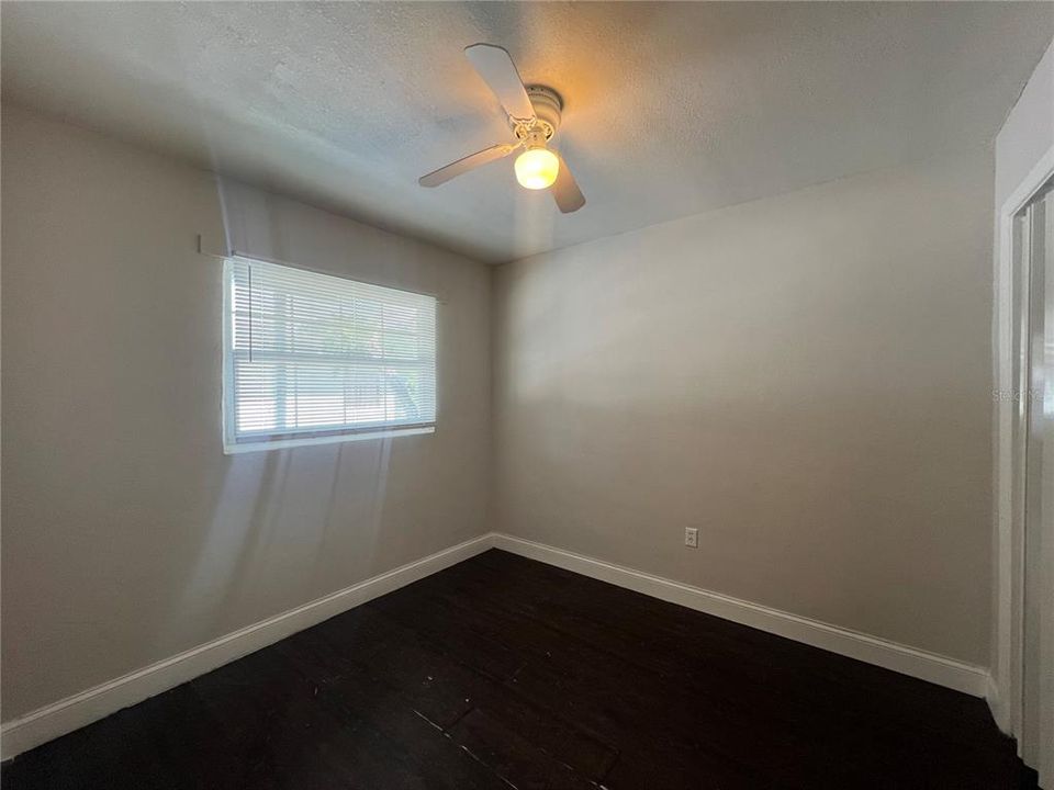 Active With Contract: $1,200 (2 beds, 1 baths, 667 Square Feet)