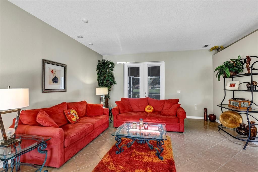 For Sale: $475,000 (2 beds, 2 baths, 2235 Square Feet)
