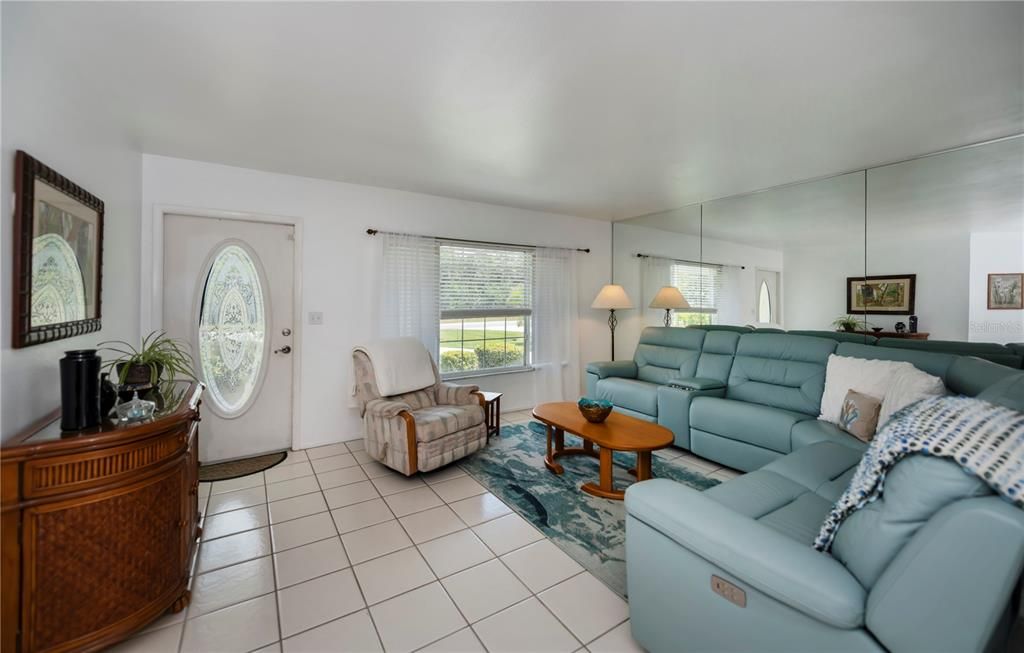 Active With Contract: $399,900 (3 beds, 2 baths, 1770 Square Feet)